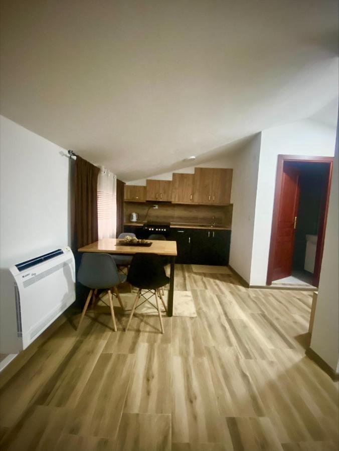 Clarina All Seasons Rooms & Apartments Kruševo Eksteriør bilde